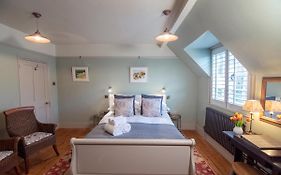 Red Cottage B&B